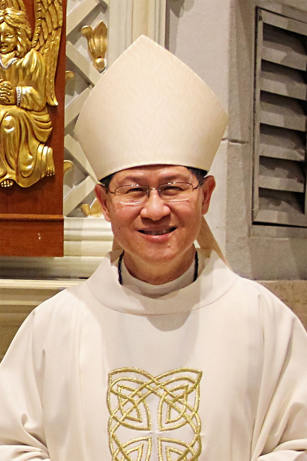 Cardinal Tagle is rising star - Alberta Filipino Journal